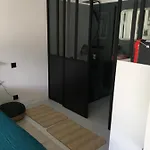 Cosy Private Bath And Garden 3*