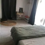 Cosy Private Bath And Garden