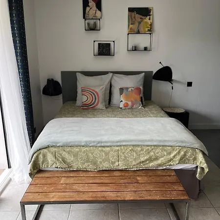 Cosy Private Bath And Garden 3*